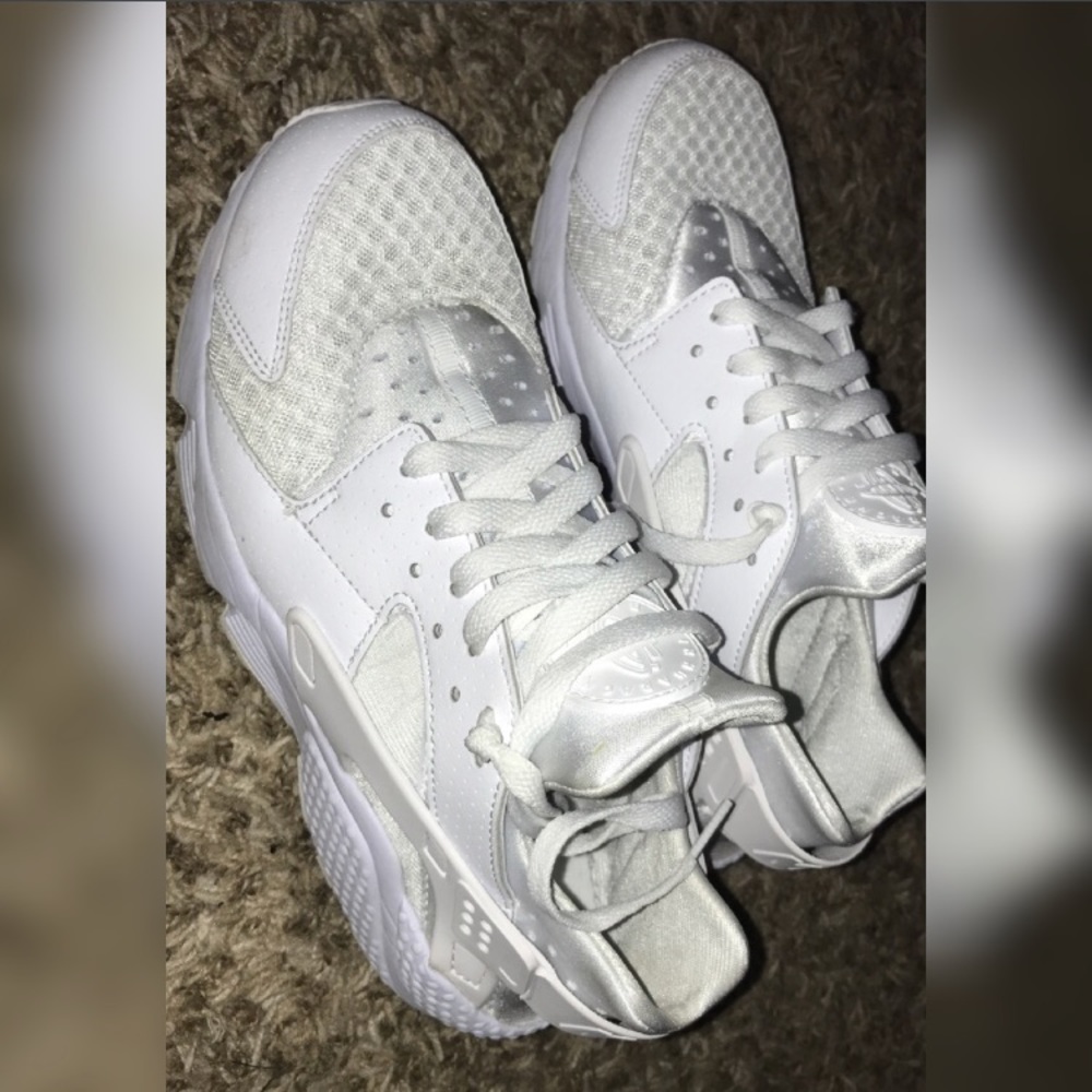 Size mens 9 or women’s 10 Huaraches